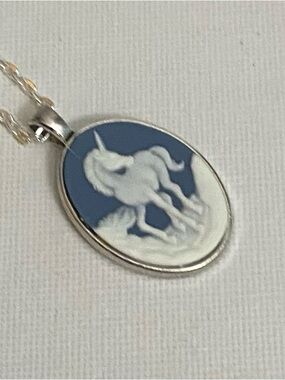 Dream pendant necklace